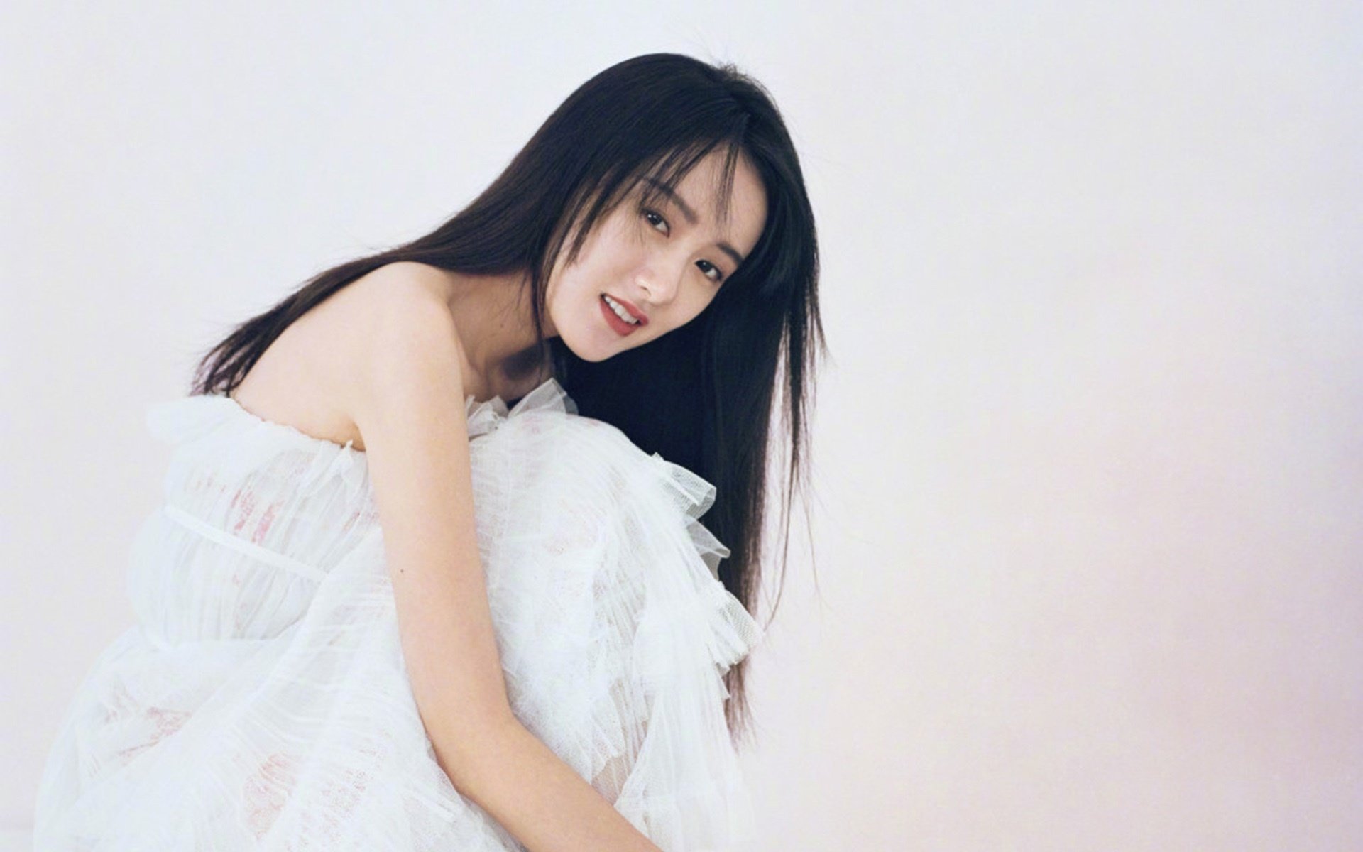 决赛激烈比拼 梅尔滕斯发挥出色,德里斯·梅尔滕斯什么水平