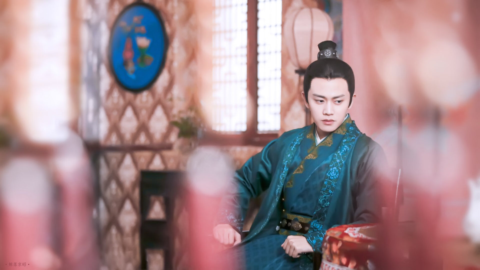 田径赛场新纪录不断刷新,田径赛场新纪录不断刷新什么意思